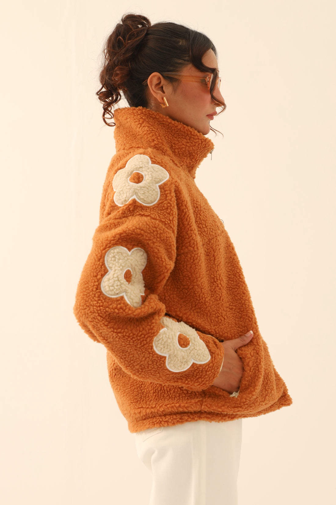 Floral Finesse Tan