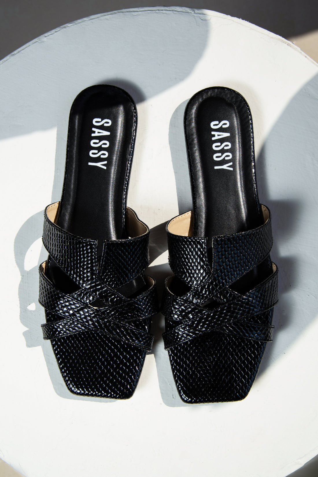 Turin Flats Black