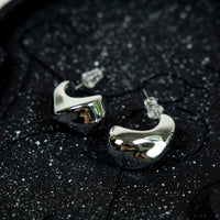 Cupid studs