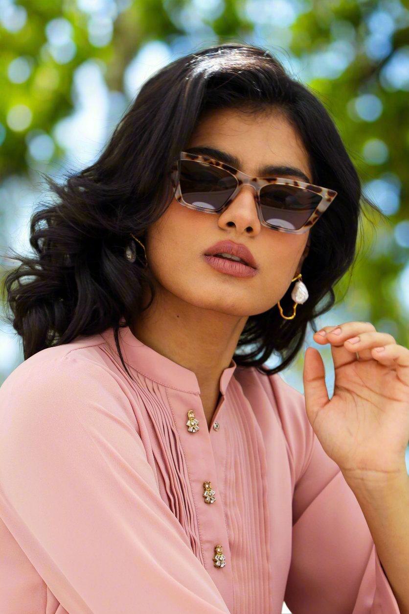 Feline Gaze Sunglasses Tortoise