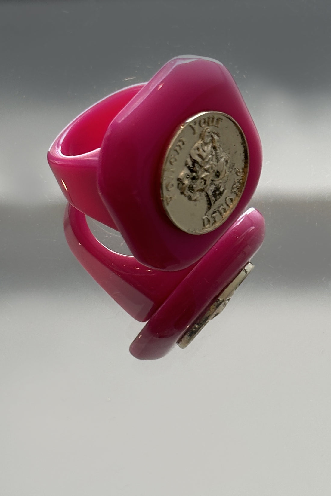 Ava chunky Ring Fuchsia