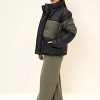 Frostline puffer jacket black