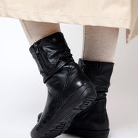 Nyx Boots