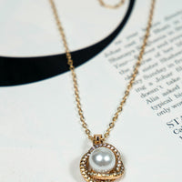 Pearl Mist pendant