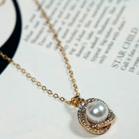 Pearl Mist pendant