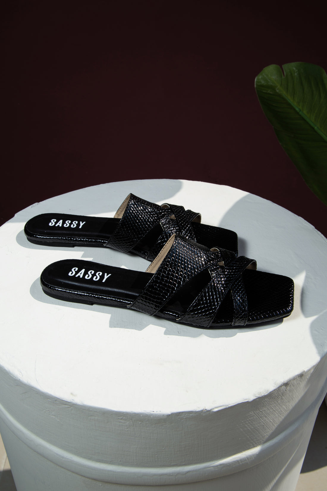 Turin Flats Black