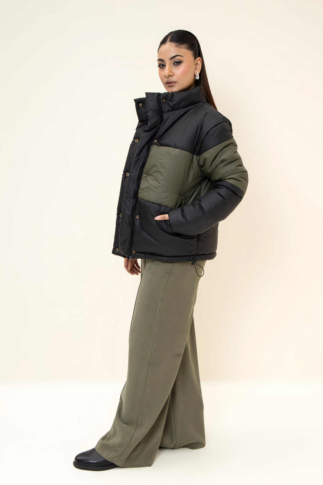 Frostline puffer jacket black