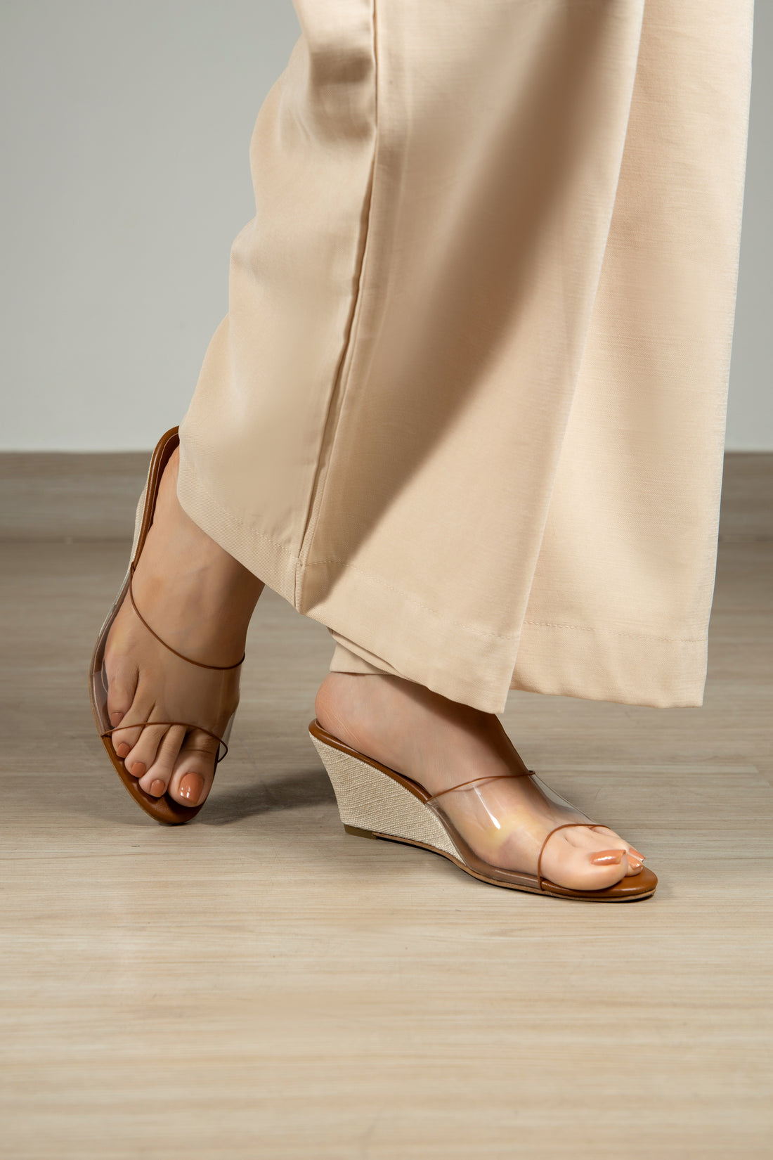 Saint Tropez wedge heel coffee