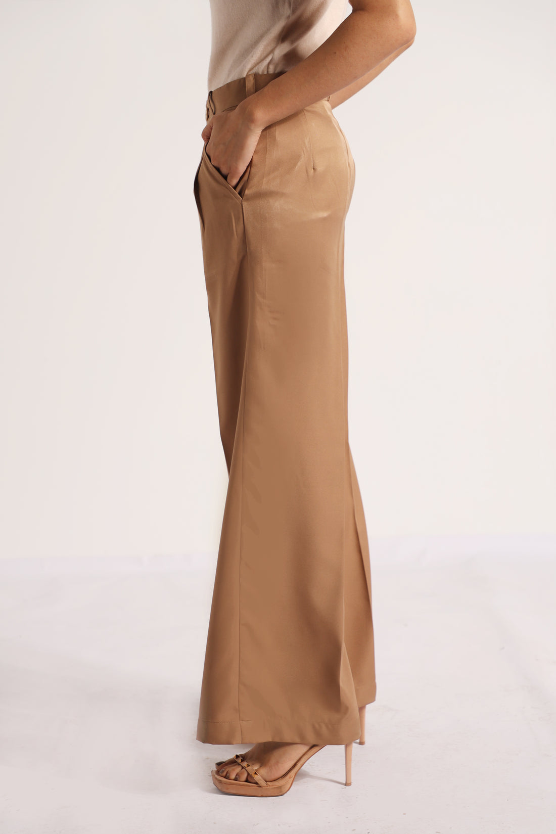 Belbes Flared Pants Biscuit