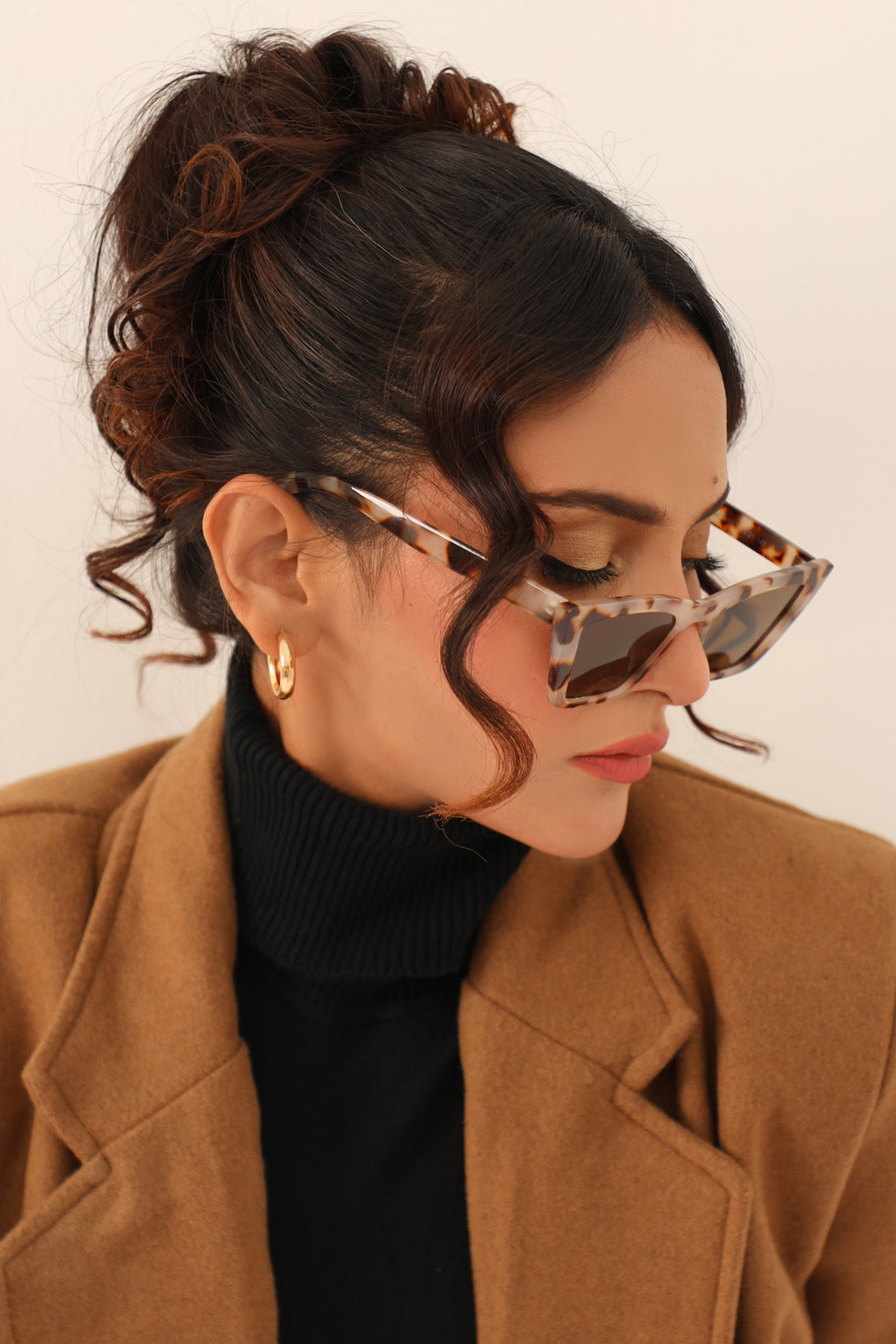 Feline Gaze Sunglasses Tortoise
