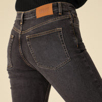 Crow Regular fit black denim