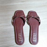 Sofia Flat Burgundy