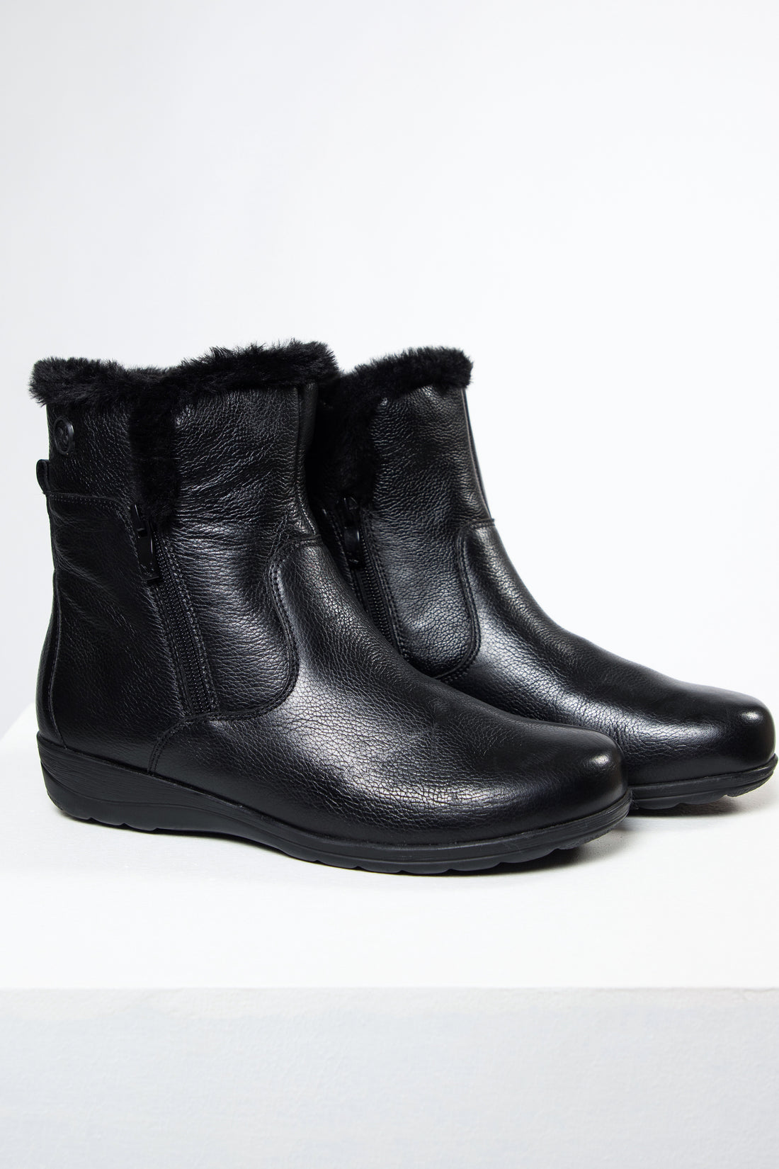 Brussels Glide fur boots Black