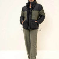 Frostline puffer jacket black