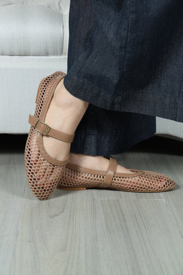 Lola Mary Janes Beige