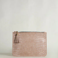 Croc Clutch pink
