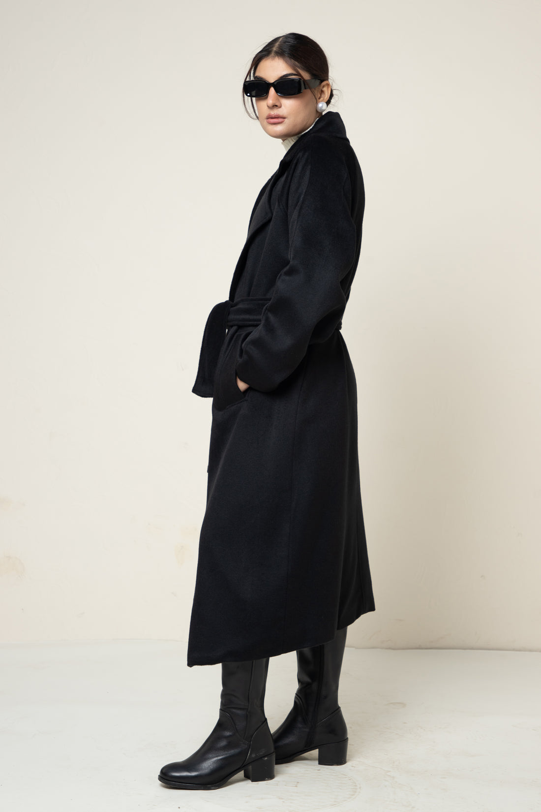 JUNO BELTED COAT- Featherwarm  (BLACK)