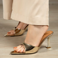 Muse Pointy Heel Gold