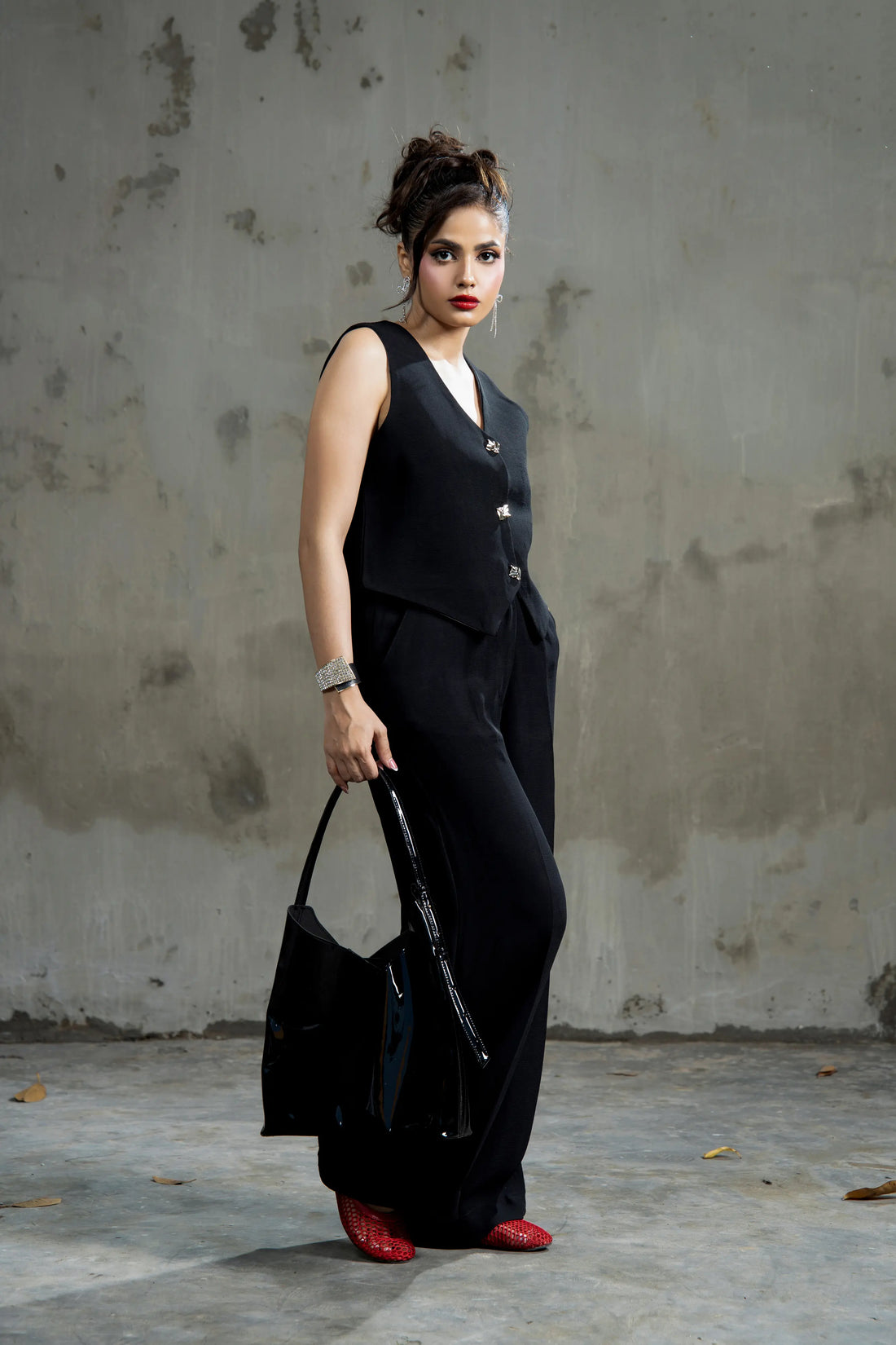 Lady Loud Waist Coat Black