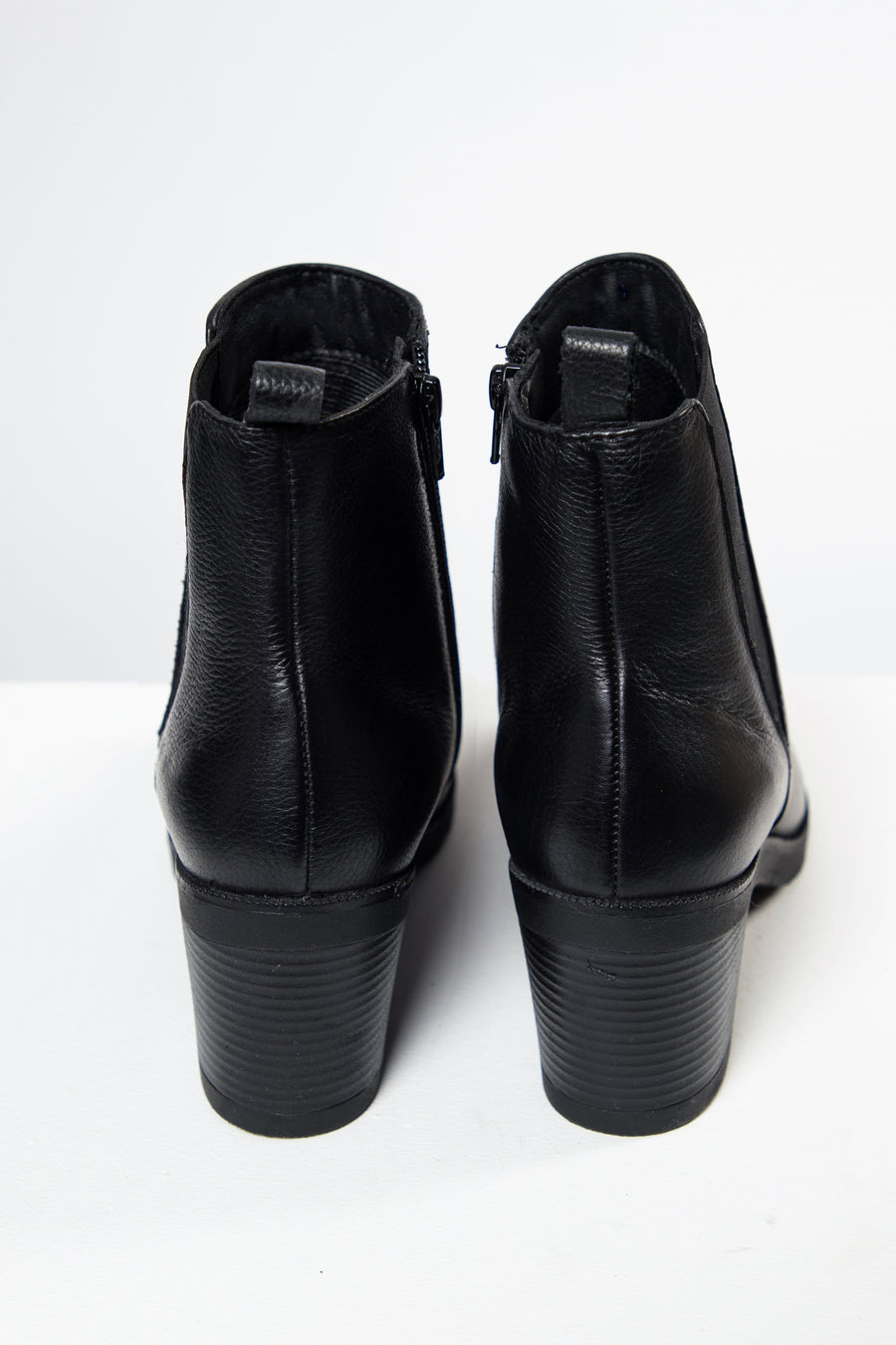 Onyx ankle boots ( 10 DAYS DELIVERY)