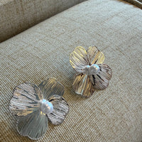 Chunky flower studs silver