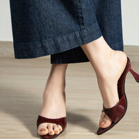 Muse Pointy Heel Maroon