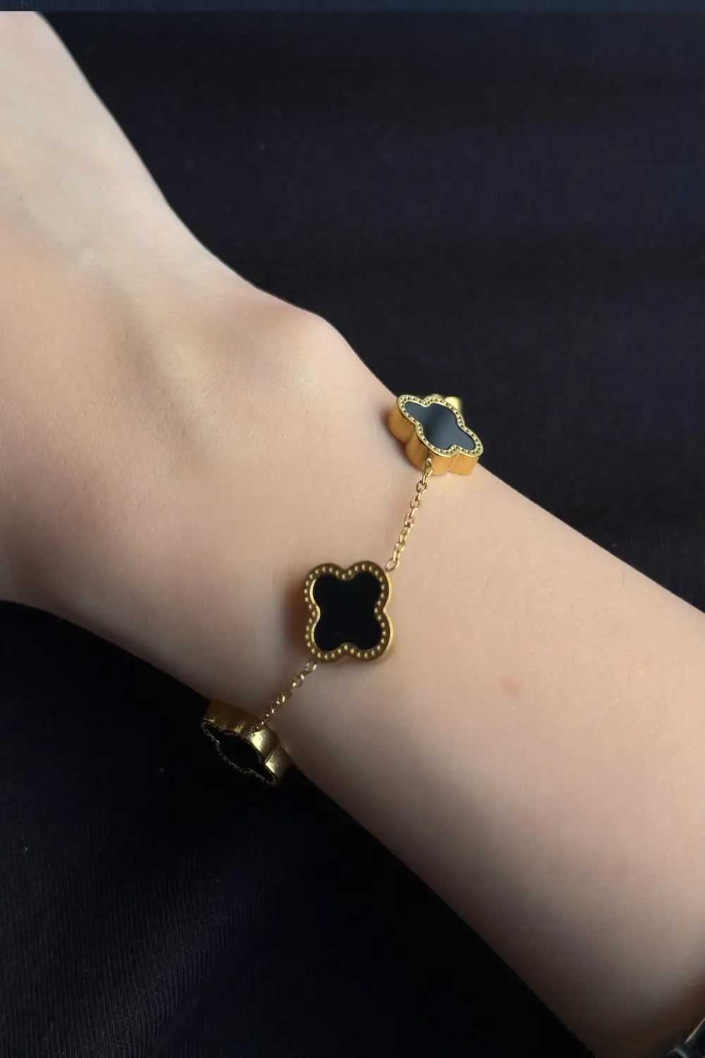 Allure Braclet Golden