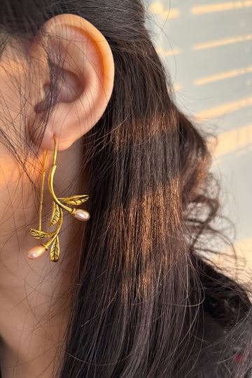 Aria Earrings Golden