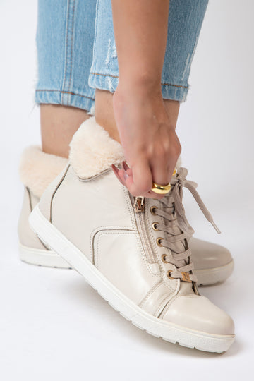 Stride Style sneakers