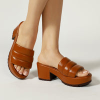 Wendy Chunky Heels Tan