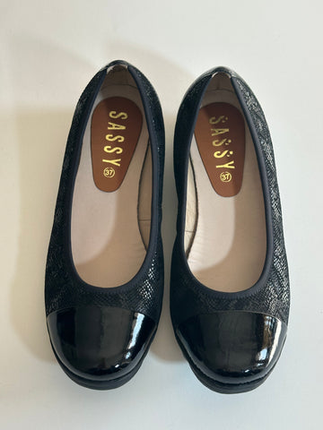 Chloé Ballerina black texture