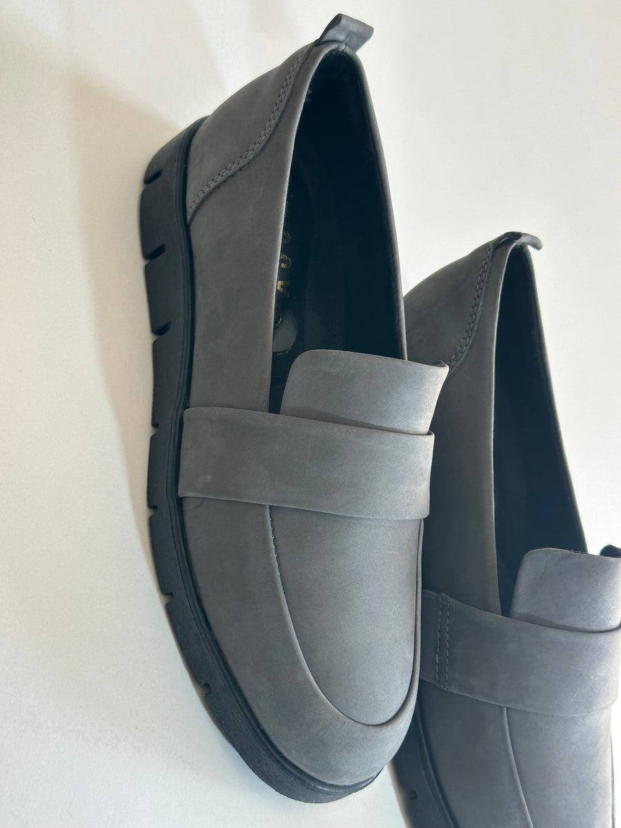 Max Glide loafers